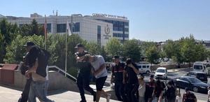 Bomba yasak aşk iddiası Ormana götürüp kadın kıyafeti giydirerek...