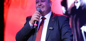 Rüşvet soruşturmasında gözaltına alınan Menderes Belediye Başkanı İlkay Çiçek tutuklandı.