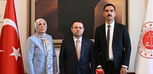 Bakan Gürlek, Yazıcıoğlu ailesiyle görüşüyor İşte ilk kareler