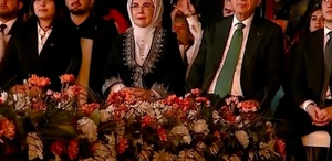AK Parti’nin 25. yıl kutlamalarında Cumhurbaşkanı Erdoğan’ı mest eden gösteri