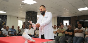 Güvercin deyip geçmeyin: Fiyatını duyan hayret ediyor Kırmızı halıda boy gösterdiler