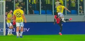 Trio’dan Fenerbahçe’nin penaltı beklediği pozisyonlar için olay yorum