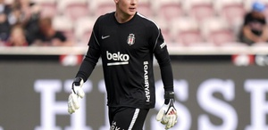 Beşiktaş’ın kalesinde Nübel duvarı Taraftarlar “Kaleci dediğin böyle olur“ demeden edemedi