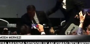 Serdal Adalı’nın talihsiz anı Basın toplantısında yere düştü