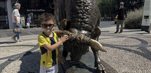 Forması çıkartılan minik Fenerbahçe taraftarı Kadıköy’de Verdiği poza beğeni yağıyor