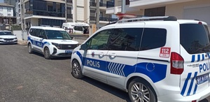 Polis memurunun sır dolu ölümü 3 gün önce taşındığı evinde başından vurulmuş halde bulundu