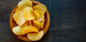 Cips, salam ve soslarda yeni dönem: Kademeli yasaklar başlıyor