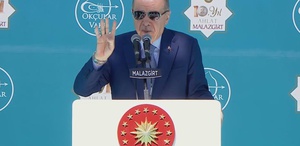 Cumhurbaşkanı Erdoğan’dan Malazgirt’te kritik mesaj: Coğrafyamızı barış yurdu yapmak için atımızın kuyruğunu bağladık