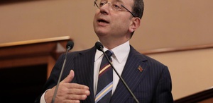 Belediyede rüşvet kavgası Bağrışmaları duyan İmamoğlu da odasından çıkıp gelmiş