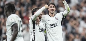 Vlahovic coştu, coşturdu Beşiktaş’tan Fenerbahçe’ye 6 gollü gözdağı