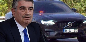 Eski İçişleri Bakanı İdris Naim Şahin ifade vermek için adliyede