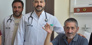 Öksürük ve yutkunamama şikayetiyle gitti, akciğerinden çıkan doktorları bile şaşkına çevirdi