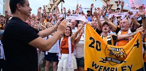 Acun Ilıcalı’dan Türk futbolculara müjde