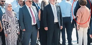 Törene damga vuran an Belediye başkanı protokole arkasını döndü