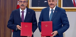 Okullarda yeni dönem başladı: Bakanlar Çiftçi ve Tekin protokolü imzaladı