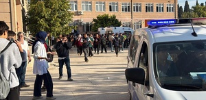 Manisa’da okula silahlı saldırı Yaralı öğrenciler var