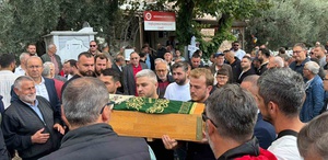 Doğumuna 2 hafta kalmıştı Anne ile 3 yaşındaki kızı yan yana toprağa verildi