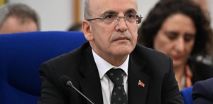 Hazine ve Maliye Bakanı Mehmet Şimşek’ten istifa iddialarına yanıt