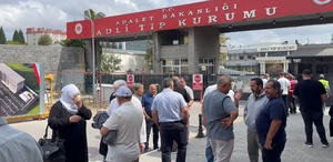 Günlerdir kusuyordu Savcı acil serviste hayatını kaybetti