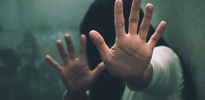 İki çocuğun müstehcen görüntüleri yabancı sitelerde çıktı, 2 kişi hemen tutuklandı