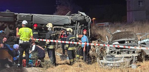 Gaziantep’te yolcu minibüsü ile otomobil çarpıştı: 7 ölü, 13 yaralı