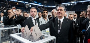 Beşiktaş’ta Serdal Adalı yeniden başkanlığa seçildi