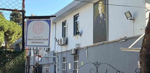 İzmir Bornova’da öğretmen hakkında velilere taciz iddiasıyla suç duyurusu yapıldı