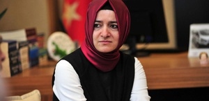 Fatma Betül Sayan Kaya’ya bir darbe de ünlü oyuncudan