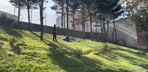 Çimenlik alanda şüpheli ölüm Yanına gidenler ağzını görünce şoke oldu
