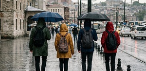 İstanbul’da hafta sonu da eğitime yağış molası Yüz yüze yapılacak dersler ve sınavlar ertelendi