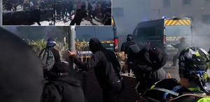 Fransa’da sarı yelekliler her yeri yakıp yıkıyor Polislerin çaresiz kaldığı anlar kamerada