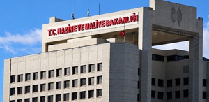 Devlet Malzeme Ofisi Genel Müdürü Şinasi Candan, Gelir İdaresi Başkanlığına getirildi.