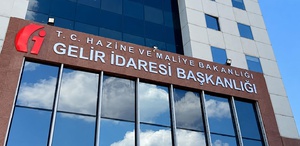 Devlet Malzeme Ofisi Genel Müdürü Şinasi Candan, Gelir İdaresi Başkanlığına getirildi.