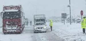 İstanbul ve Ankara dahil 6 ilde ağır taşıtların trafiğe çıkışı yasaklandı