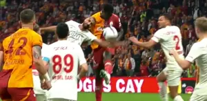 Galatasaray’ın kazandığı penaltıda karar doğru mu Ünlü yorumcular 1 saniye bile düşünmedi