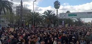 Vatan Caddesi’nden yürüyen binlerce kişi Saraçhane’ye ulaştı