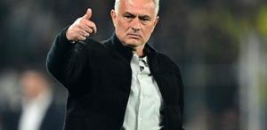 Dünyaca ünlü eski futbolcu, Mourinho’yu Premier Lig’e çağırdı