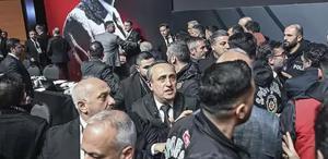 Beşiktaş Divan Kurulu’nda birbirine giren Hasan Arat ve Tevfik Yamantürk için ihraç kararı