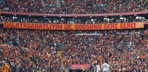 Galatasaray’da bir devrin sonu Yıldız futbolcu eşyalarını gemiyle ülkesine yolladı