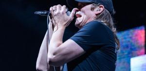Rock dünyasından kötü haber Brad Arnold dördüncü evre kanser