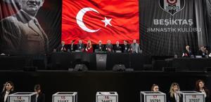 Beşiktaş’ta Serdal Adalı yeniden başkan seçildi
