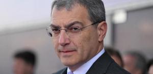 Damien Comolli’den açıklama: Opsiyonunu kullanmayacağız, Fenerbahçe’ye dönecek’’