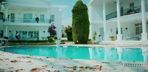 Medcezir dizisine ev sahipliği papan ikonik villa satışa çıkarıldı