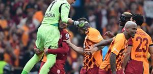 Fernando Muslera, Galatasaray’dan ayrılacağını açıkladı: Yarın son maçıma çıkıyorum