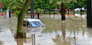 Trabzon’daki sel felaketinde 72 yaşındaki vatandaş kayboldu