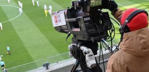 Futbolseverlere müjde Dev yarı final şifresiz kanalda