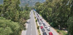 Bayram tatilinin geri dönüş trafiği başladı 7 kilometrelik kuyruk