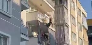 Apartmanın 3’üncü katından kendini boşluğa bırakan genç kız hayatını kaybetti