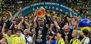 Şampiyon Fenerbahçe Beko, kupasını aldı