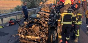 Lüks araç hurdaya döndü, sürücü feci şekilde can verdi